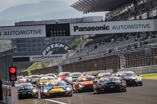 Fuji Race 2 Start | SRO Motorsport Group