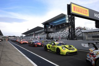 Suzuka Race 2 Grid | SRO Motorsport Group