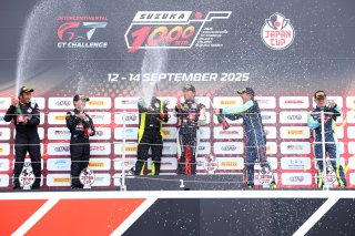 Suzuka Race 1 Podium GT4 | SRO Motorsport Group