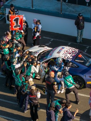 SUGO Race 2 Parc Ferme | SRO Motorsport Group