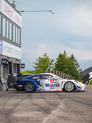 SUGO Set Up | SRO Motorsport Group