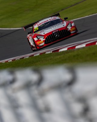 25	FIVESTAR with TEAM DreamDrive	Takashi Sano	Takuya Shirasaka	Mercedes-AMG GT3 Evo | SRO Motorsport Group