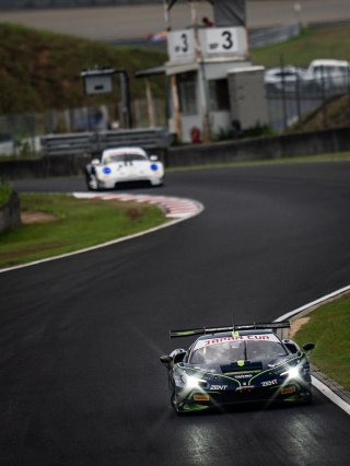 1	Hitotsuyama with CORNES RACING	Akihiro Tsuzuki	Shintaro Kawabata	Ferrari 296 GT3 | SRO Motorsport Group