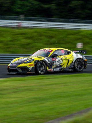 82	ZENKO RS GARAGE with SUNRISE BLVD.	Yoshitomo Makino	Takeshi Suehiro	Porsche 718 Cayman GT4 RS CS | SRO Motorsport Group
