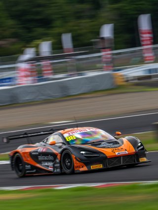 88	miracolo TOKYO	Tadao Uematsu	Kenta Yamashita	McLaren 720S GT3 | SRO Motorsport Group