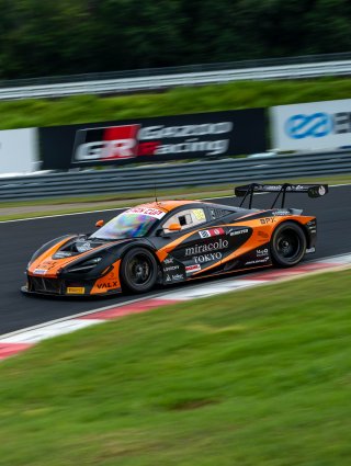 88	miracolo TOKYO	Tadao Uematsu	Kenta Yamashita	McLaren 720S GT3 | SRO Motorsport Group