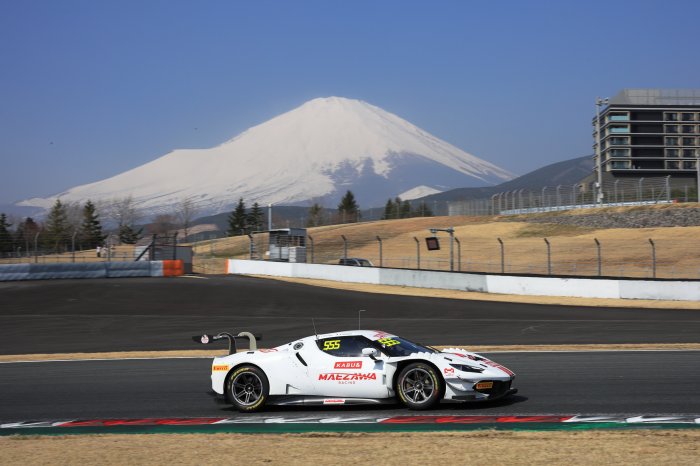 富士テストプレビュー：合計16台のGTマシンが開幕前のテストに挑む