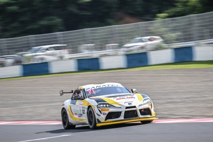 AKILAND RACINGがGT4クラスに参戦！　国本雄資がドライブ